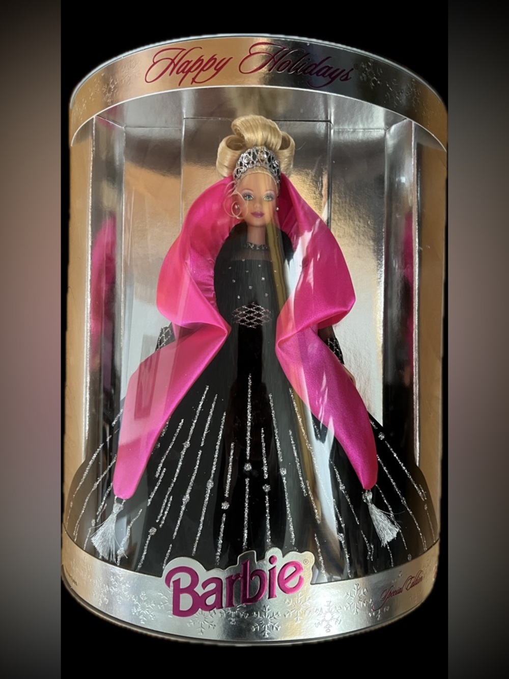 💃1998 Happy Holidays Special Edition Barbie Doll by Mattel Black & Hot Pink